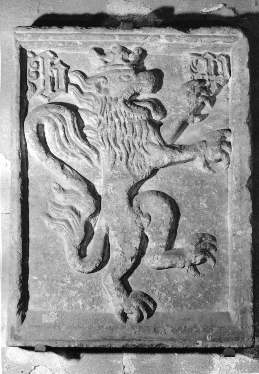 stemma gentilizio della famiglia Pelletta (rilievo, opera isolata) - bottega Italia nord-occidentale (sec. XV, sec. XVI)