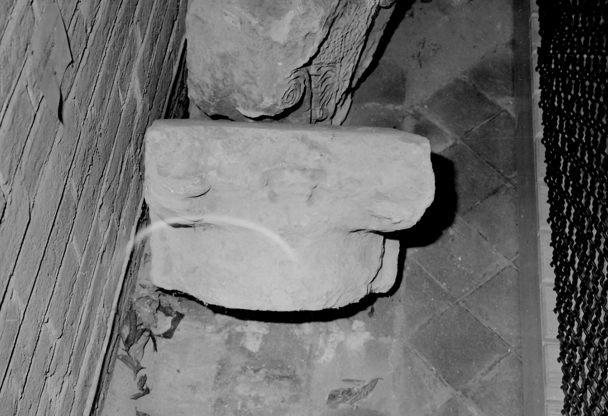 semicapitello, opera isolata - bottega Italia settentrionale (sec. XIII, sec. XIV)