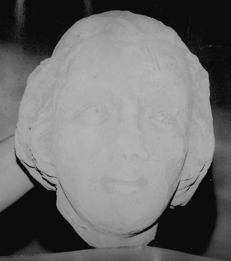 testa di donna (scultura, frammento) - bottega francese (seconda metà sec. XIII)