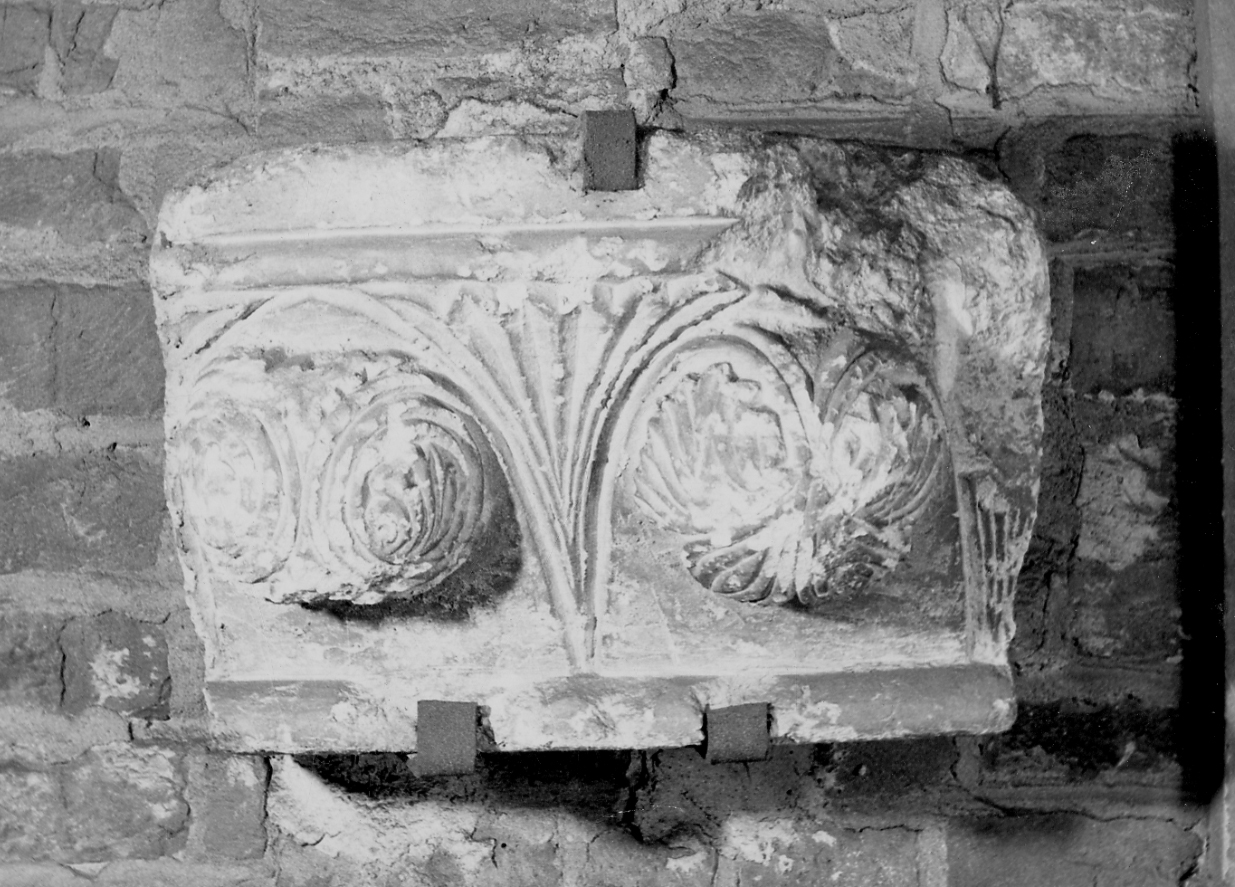 capitello, frammento - bottega francese (seconda metà sec. XIII)