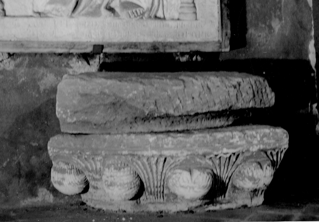 capitello, frammento - bottega francese (seconda metà sec. XIII)