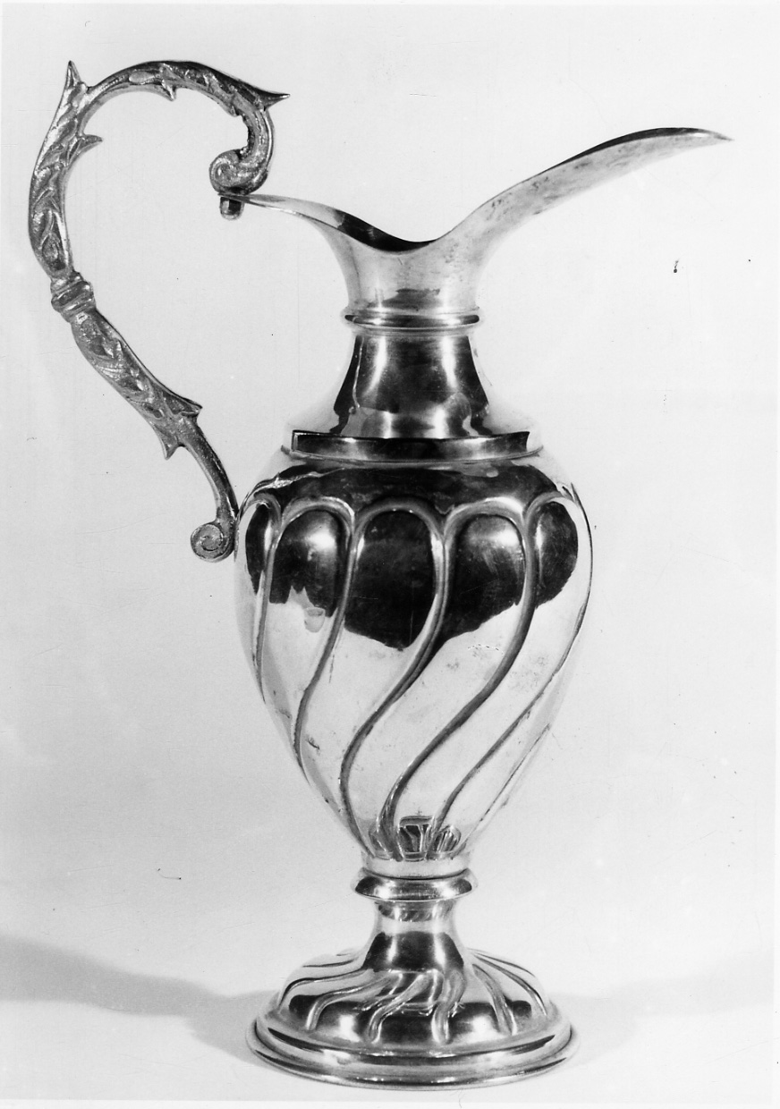 ampolla, opera isolata - bottega astigiana (secondo quarto sec. XX)