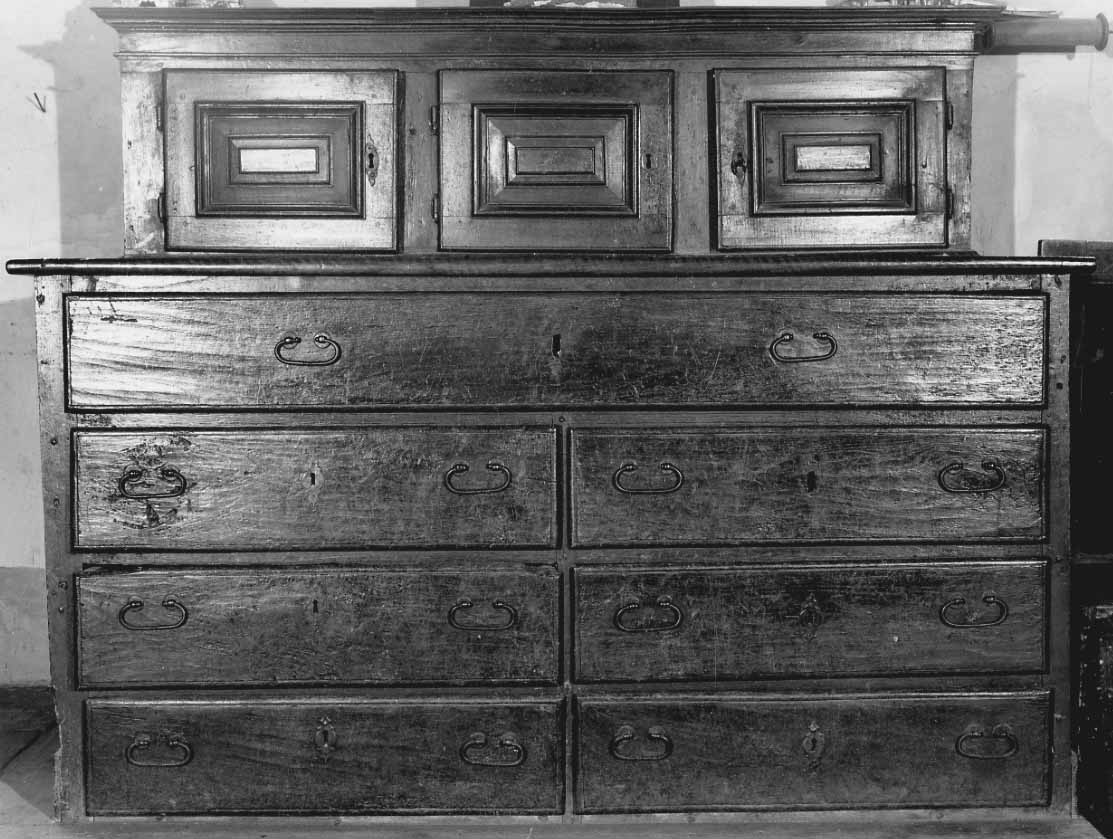 armadio, opera isolata - bottega piemontese (ultimo quarto sec. XVII)