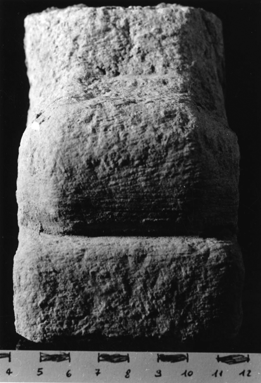 mensola, opera isolata - bottega piemontese (sec. XIV)