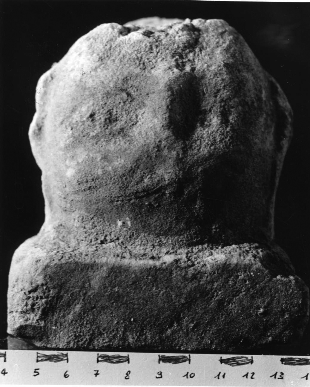 mensola, opera isolata - bottega piemontese (sec. XIV)