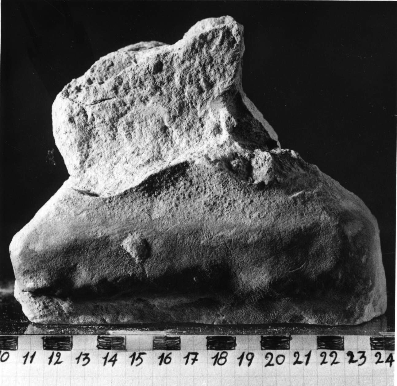 mensola, frammento - bottega piemontese (sec. XIV)