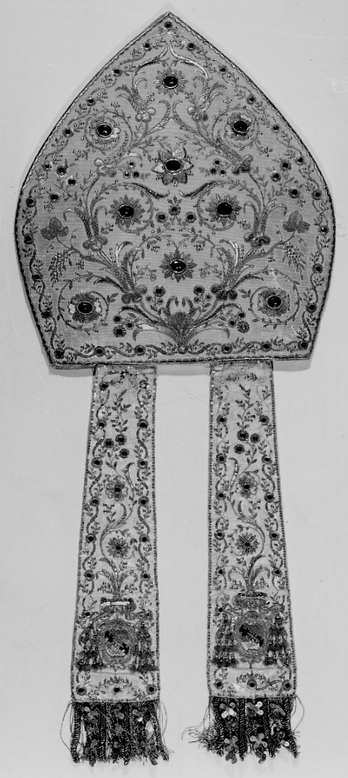 mitria, opera isolata - manifattura lombardo-piemontese (primo quarto sec. XIX)