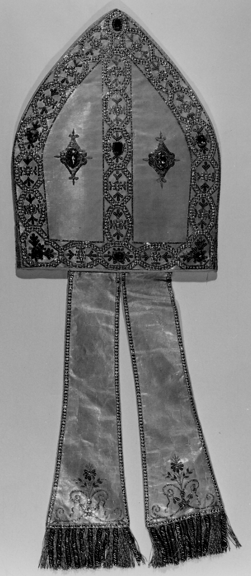 mitria, opera isolata - manifattura lombardo-piemontese (ultimo quarto sec. XIX)