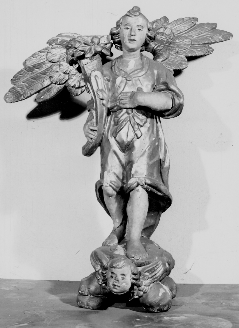 angelo reggicandelabro (scultura, opera isolata) - bottega della Valsesia (seconda metà sec. XVII)