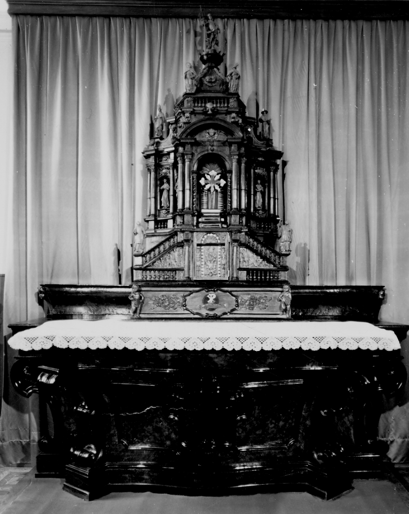 altare - a edicola, opera isolata - bottega della Valsesia, bottega lombarda (seconda metà, seconda metà sec. XVII, sec. XVIII)