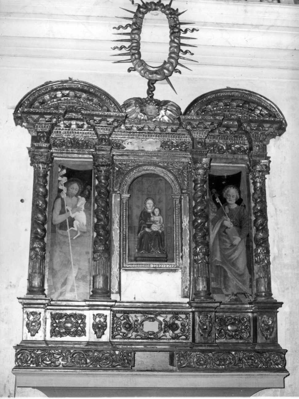 Madonna con Bambino (statua, elemento d'insieme) di Farinone (ultimo quarto sec. XX)