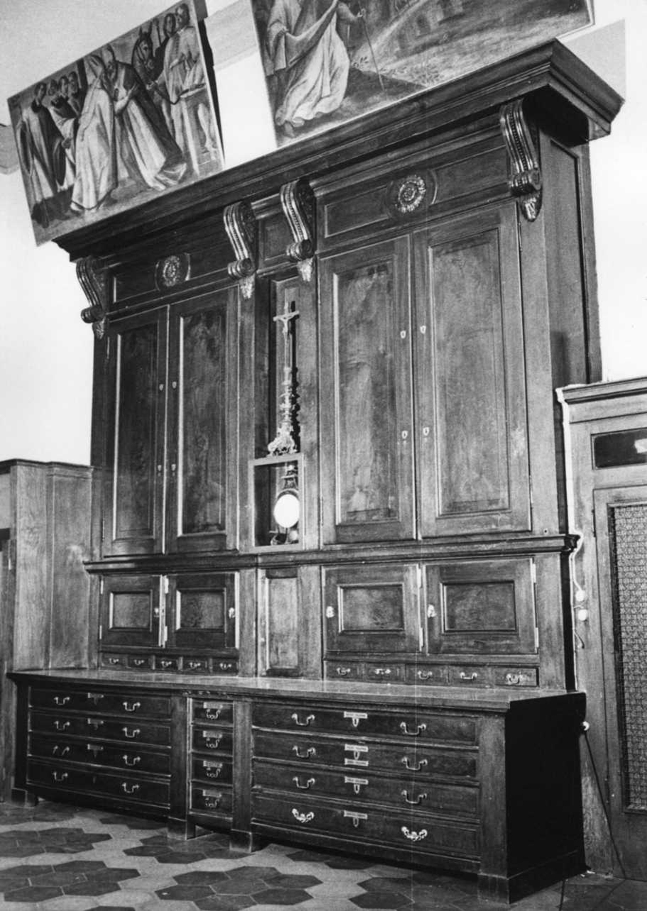 mobile da sacrestia, opera isolata - bottega piemontese (seconda metà sec. XIX)