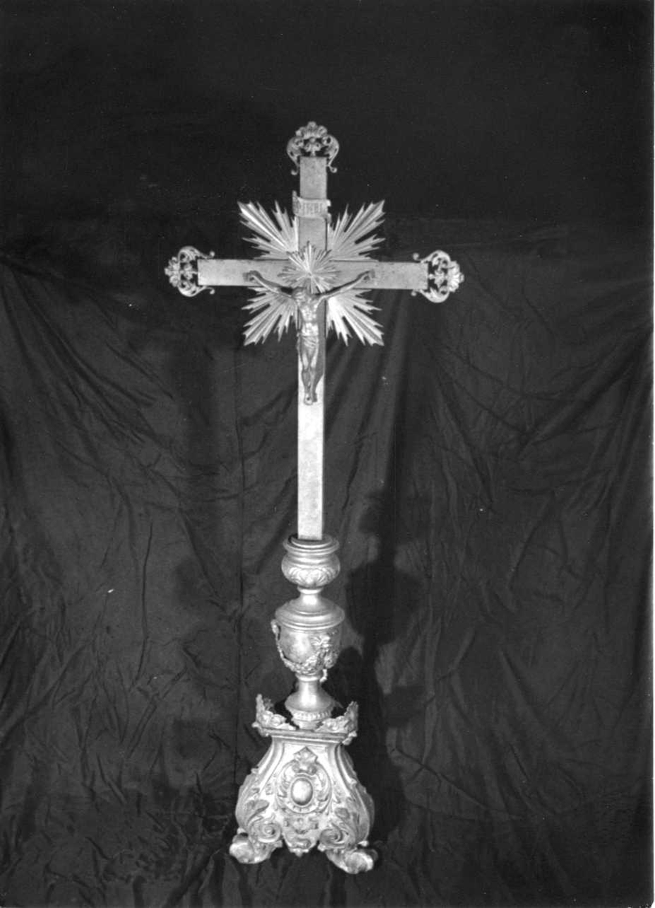 Cristo crocifisso (croce processionale, opera isolata) - bottega lombarda (prima metà sec. XIX)