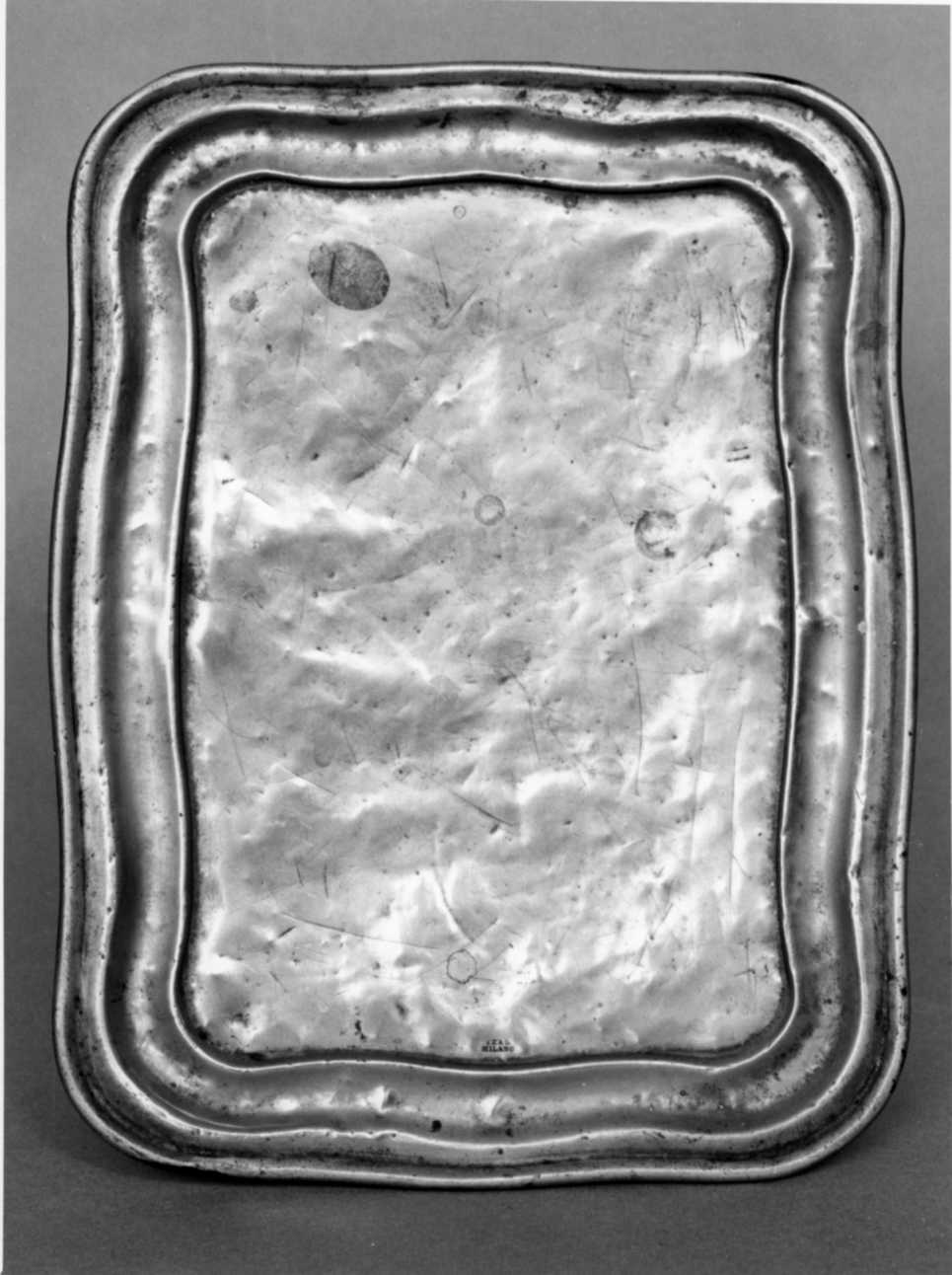 piatto, opera isolata - bottega milanese (sec. XIX)