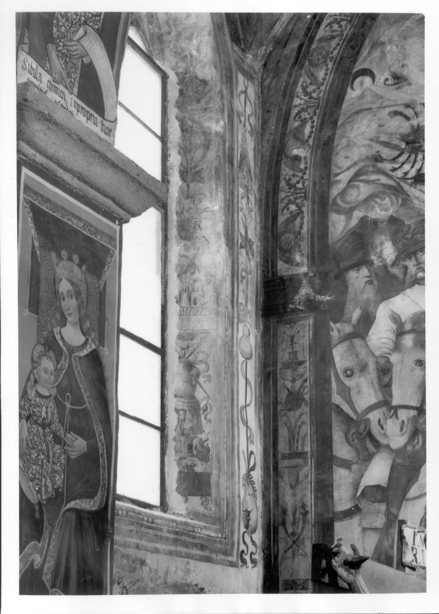 motivi decorativi a candelabra (dipinto, elemento d'insieme) di Zanetti Antonio detto Bugnate (metà sec. XVI)