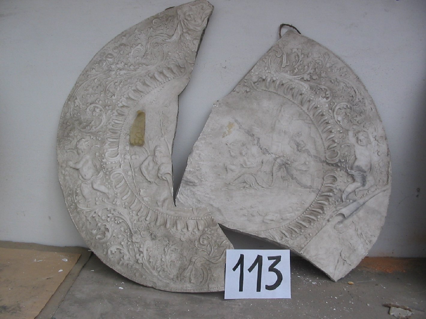 piatto - bottega Italia centro-settentrionale (prima metà sec. XX)