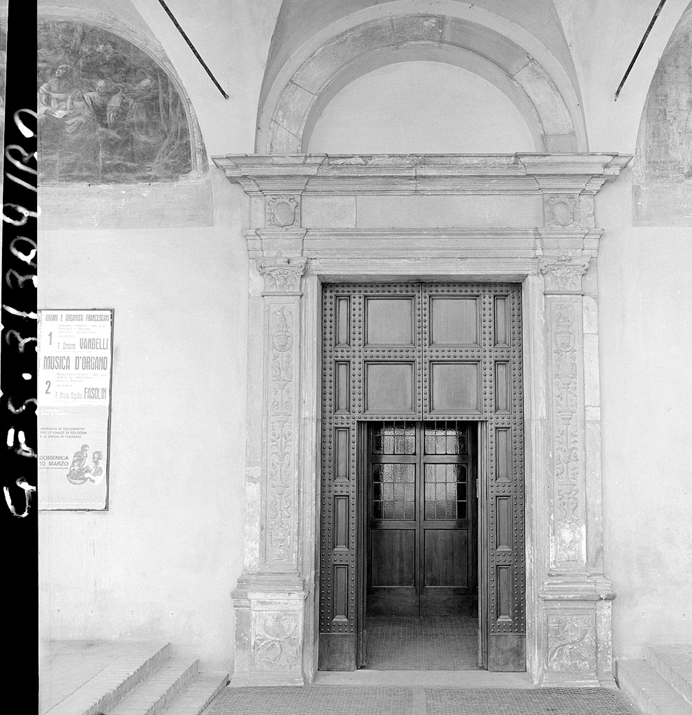 mostra di porta di Marchesi Andrea detto Andrea da Formigine (attribuito), Marchesi Giacomo detto Giacomo da Formigine (attribuito) (secc. XV/ XVI)