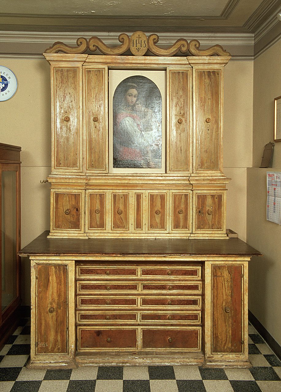 mobile da sacrestia con alzata - manifattura ferrarese (prima metà sec. XVIII)