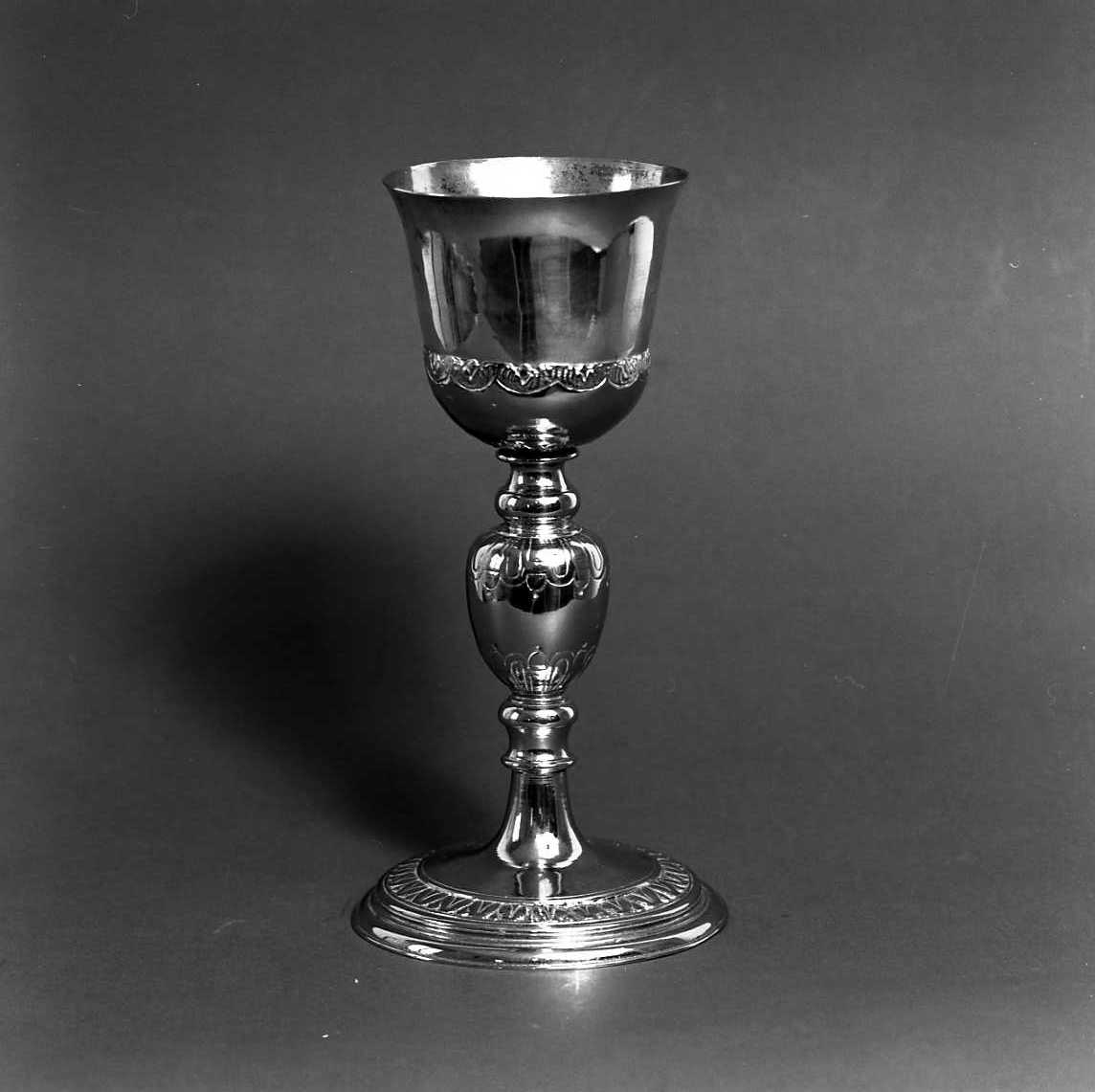 calice - bottega emiliano-romagnola (metà sec. XX)