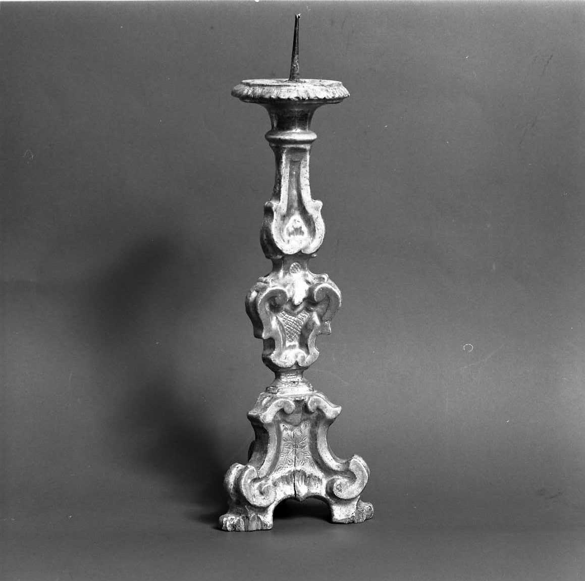 candeliere da chiesa, serie - bottega emiliana (sec. XVIII)