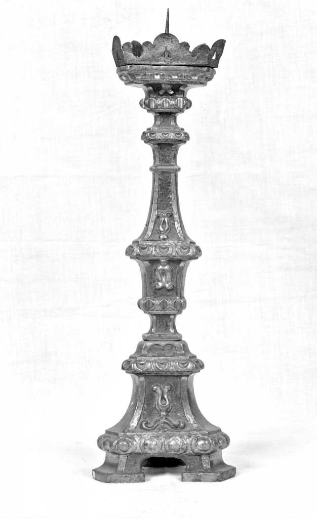 candeliere d'altare - produzione emiliana (sec. XVIII)
