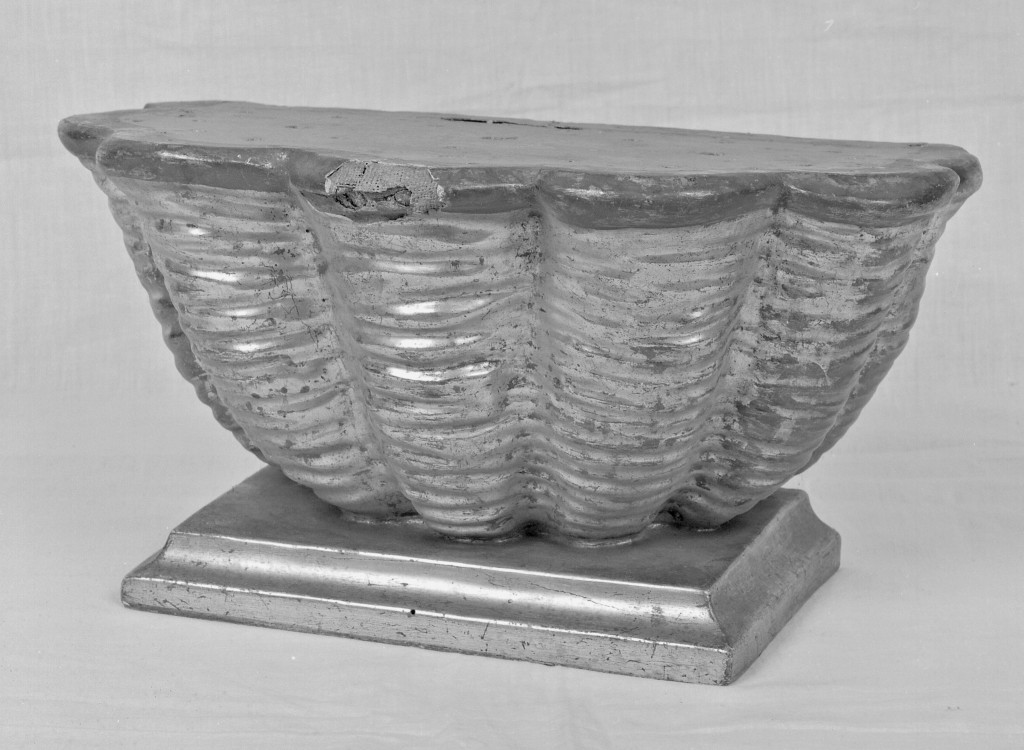 base - produzione emiliana (sec. XVIII)