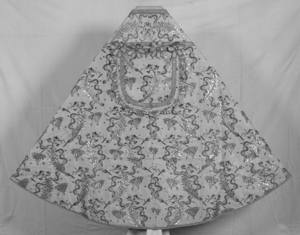 piviale - manifattura italiana (prima metà sec. XIX)