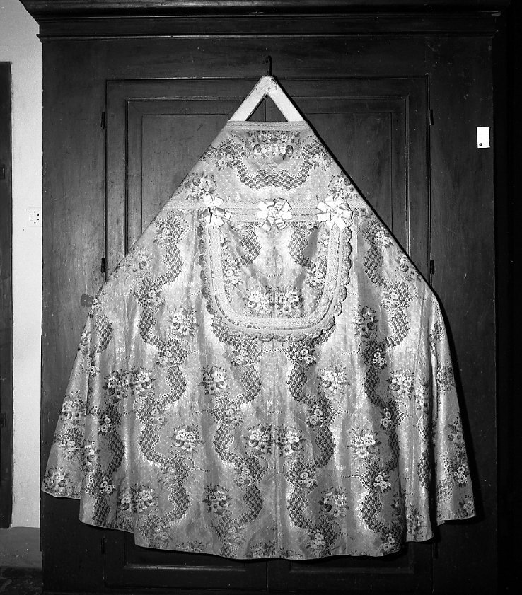 piviale - manifattura emiliano-romagnola (sec. XVIII)