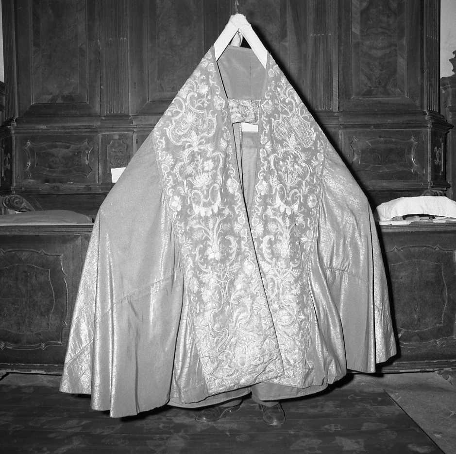 piviale - manifattura emiliano-romagnola (sec. XVIII)