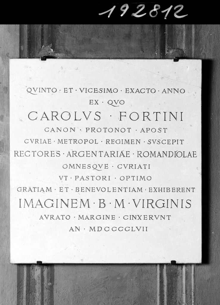 lapide celebrativa - manifattura emiliana (sec. XX)