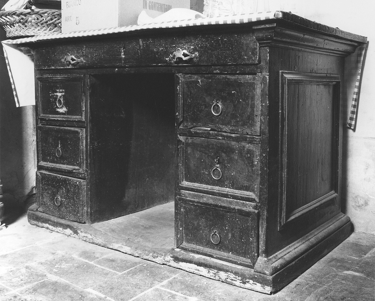 scrivania - manifattura emiliana (secc. XIX/ XX)