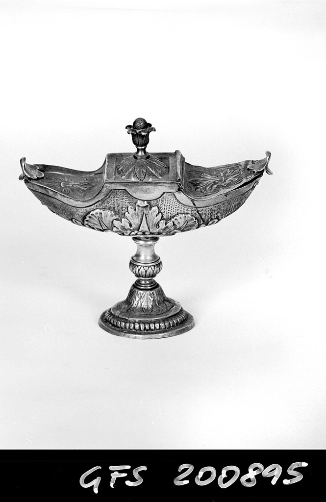 navicella portaincenso - manifattura emiliana (seconda metà sec. XVIII)