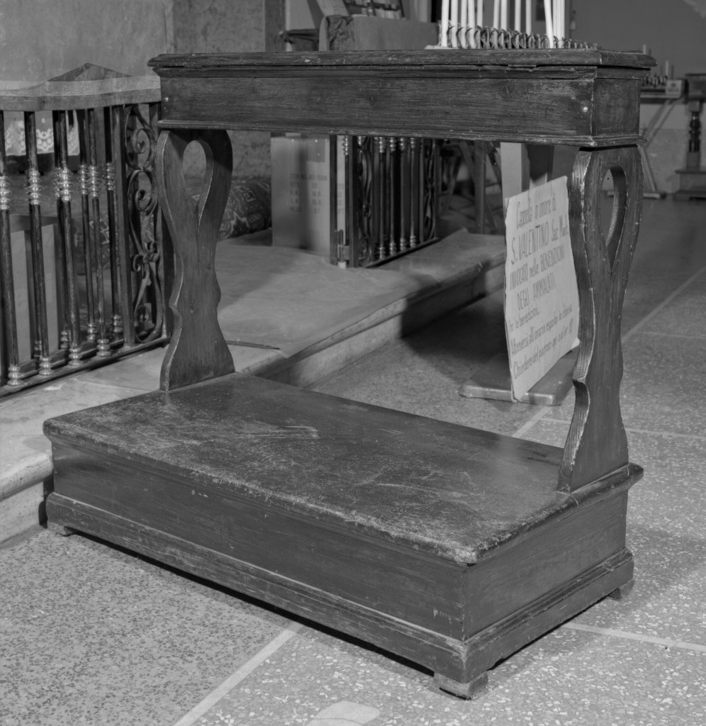 inginocchiatoio - manifattura emiliana (secc. XIX/ XX)