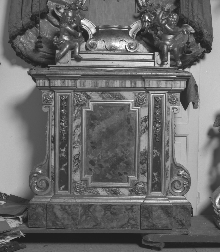 base - manifattura bolognese (metà sec. XIX)