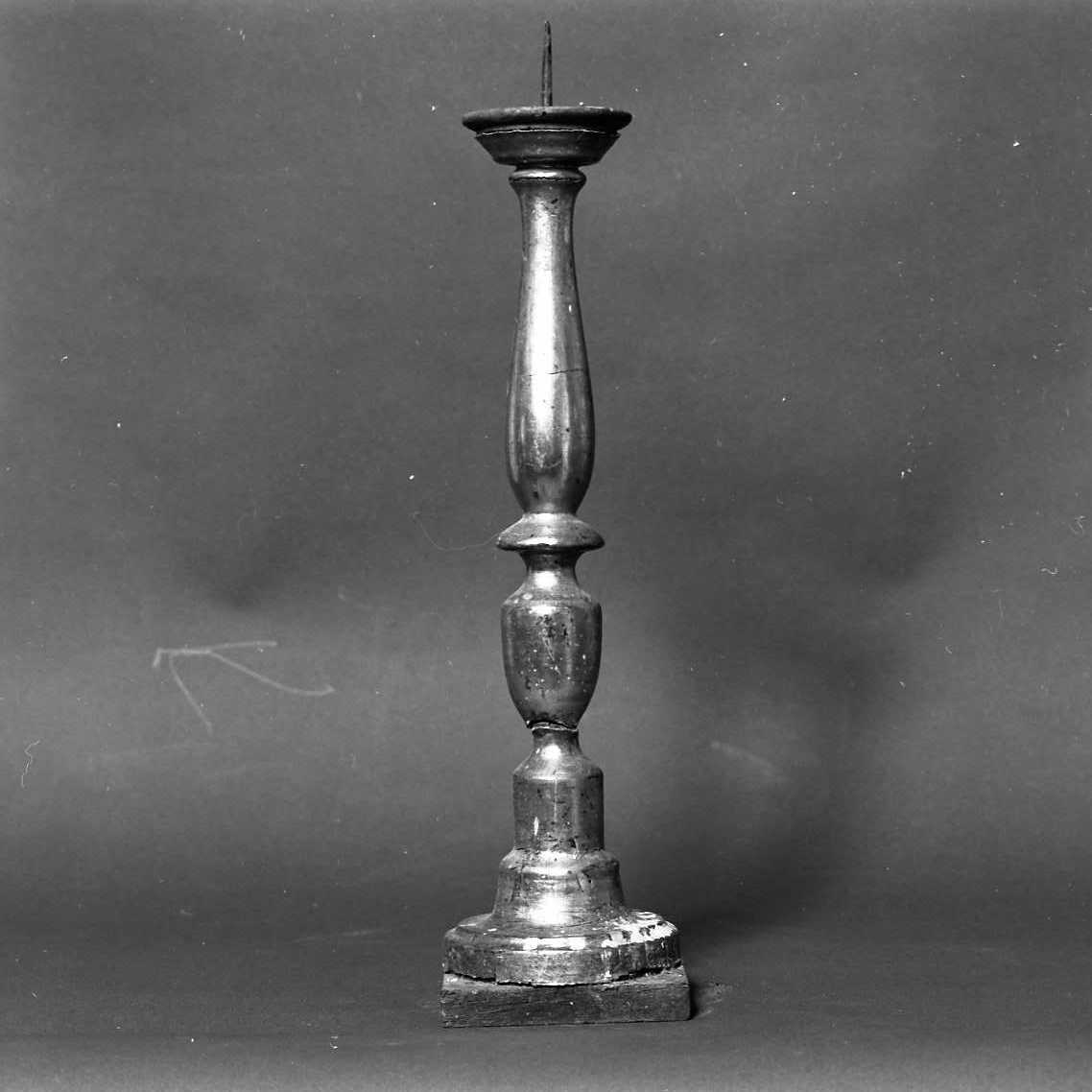 candeliere da chiesa, serie - bottega emiliano-romagnola (prima metà sec. XX)