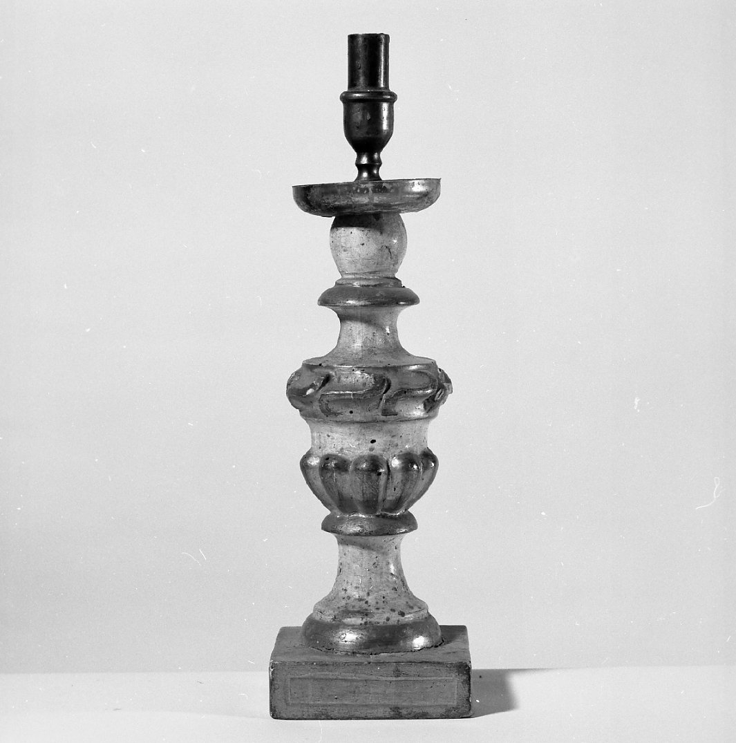 candeliere, coppia - manifattura bolognese (seconda metà sec. XVIII)