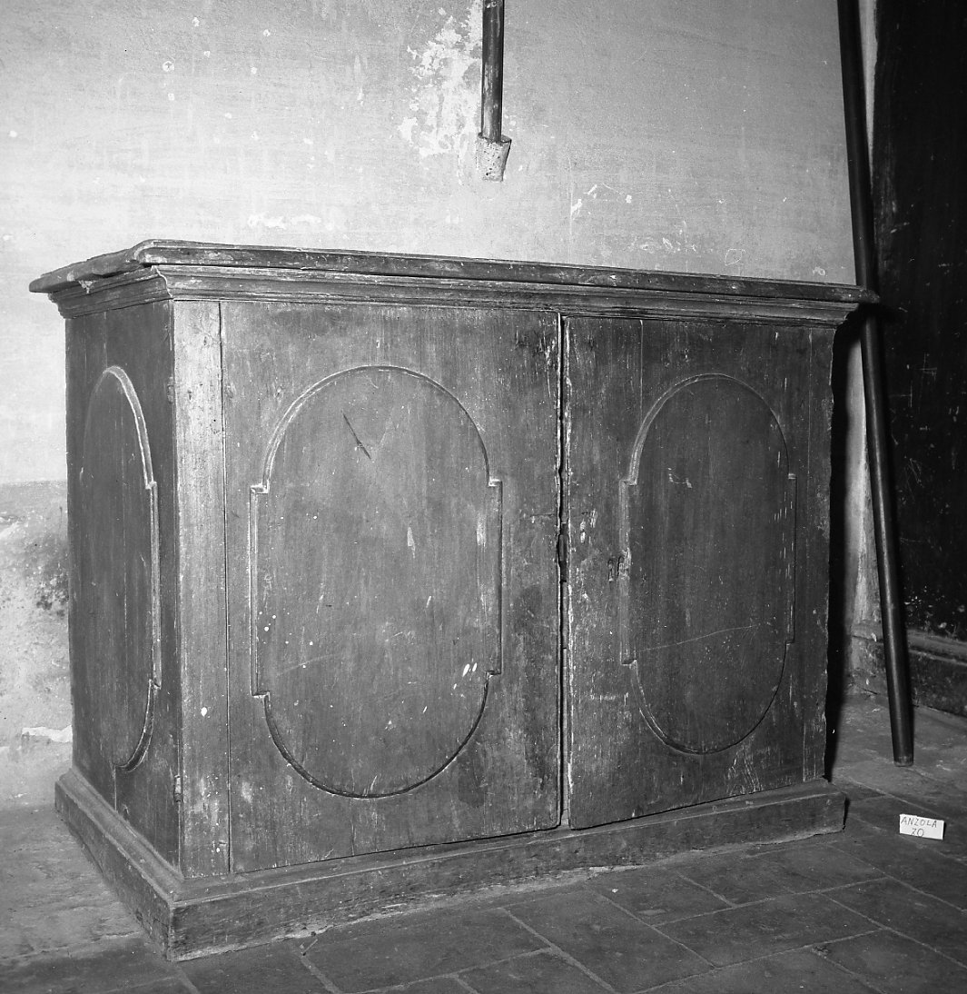 mobile da sacrestia - manifattura emiliana (sec. XVII)