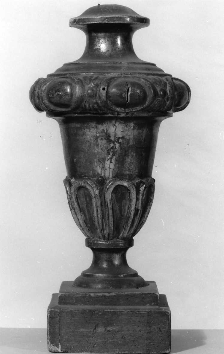 vaso d'altare, coppia - manifattura emiliana (seconda metà sec. XVIII)