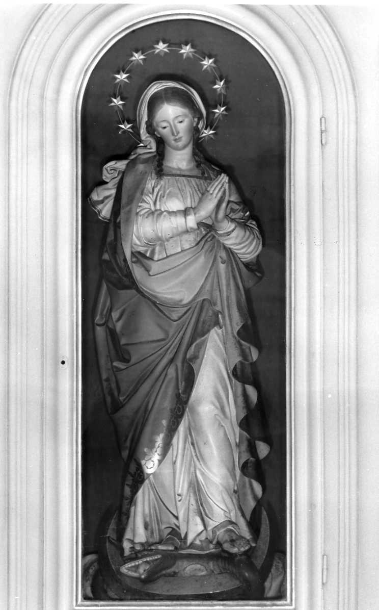 Immacolata Concezione (statua) di Ballanti Giovanni Battista detto Graziani (primo quarto sec. XIX)