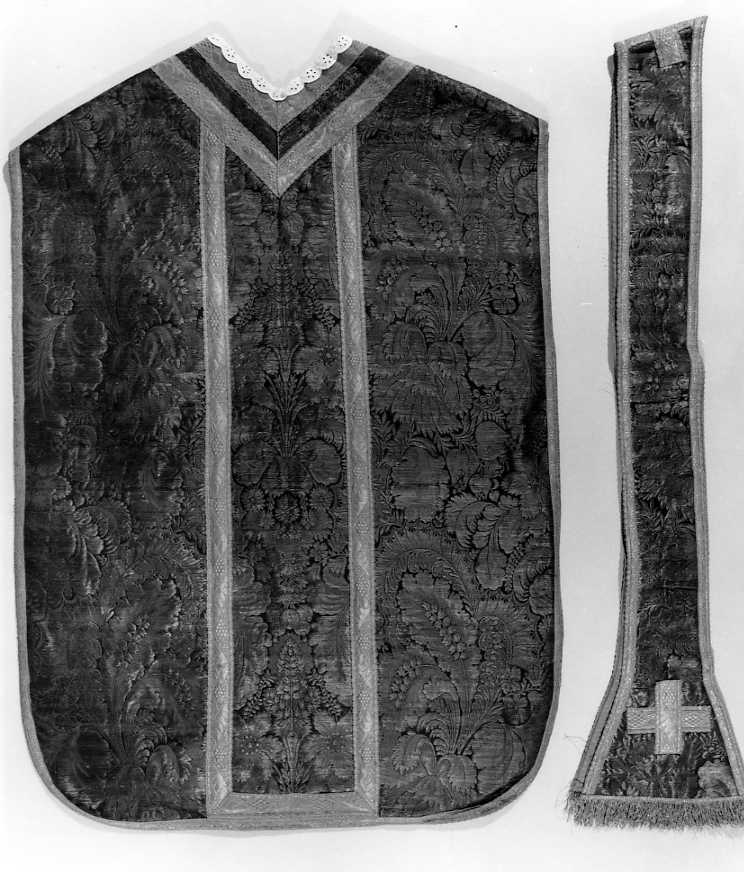 paramento liturgico - manifattura bolognese (seconda metà sec. XVIII)