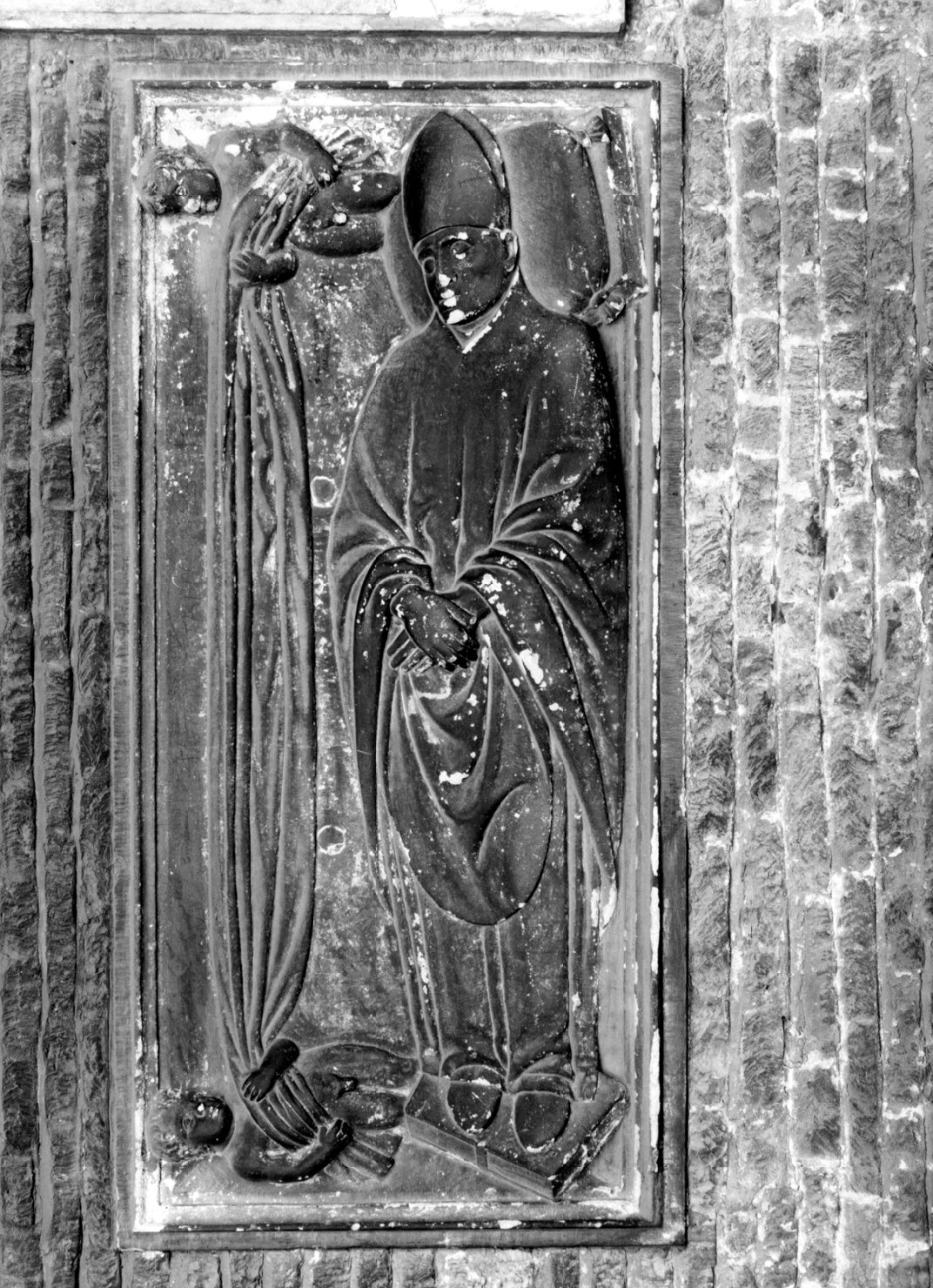 lapide tombale - manifattura bolognese (metà sec. XV)