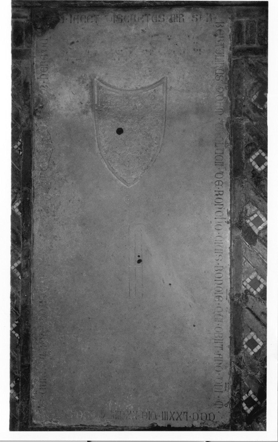 lastra tombale - manifattura bolognese (sec. XIV)