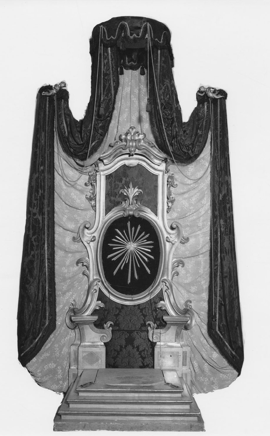 tronetto per esposizione eucaristica - manifattura emiliana (sec. XIX)