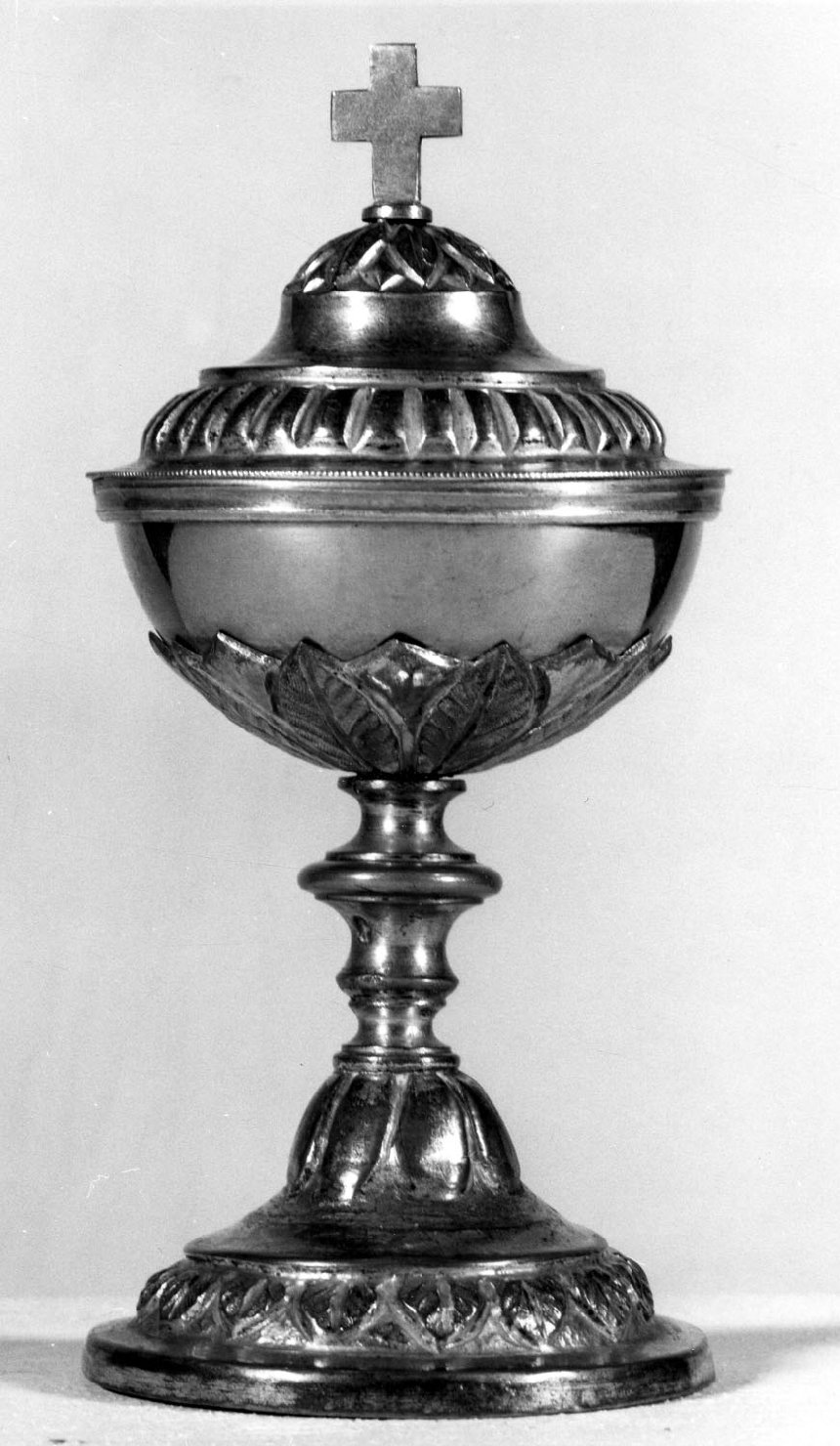 pisside - manifattura emiliana (fine sec. XIX)