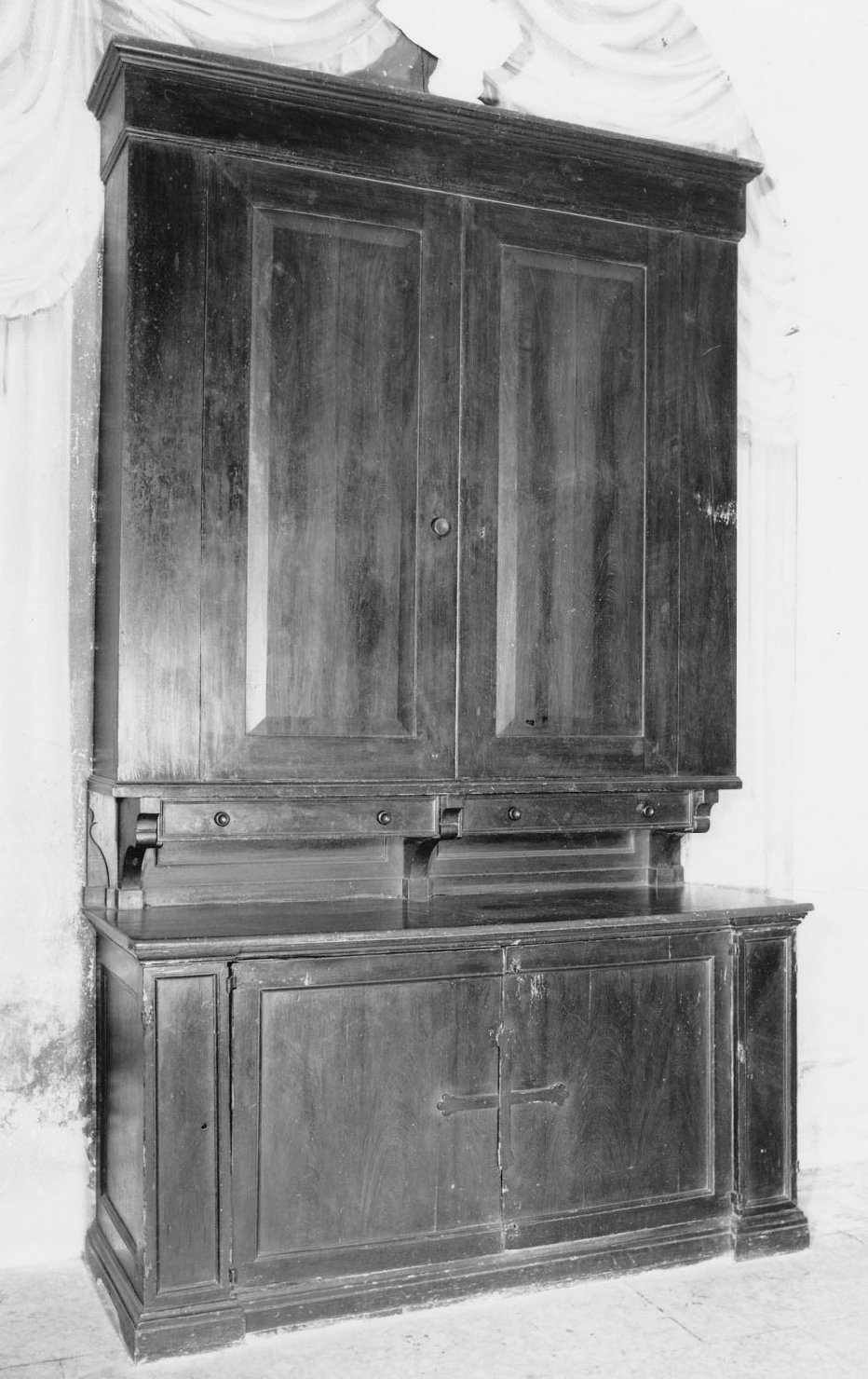 mobile - manifattura emiliana (seconda metà sec. XVIII)