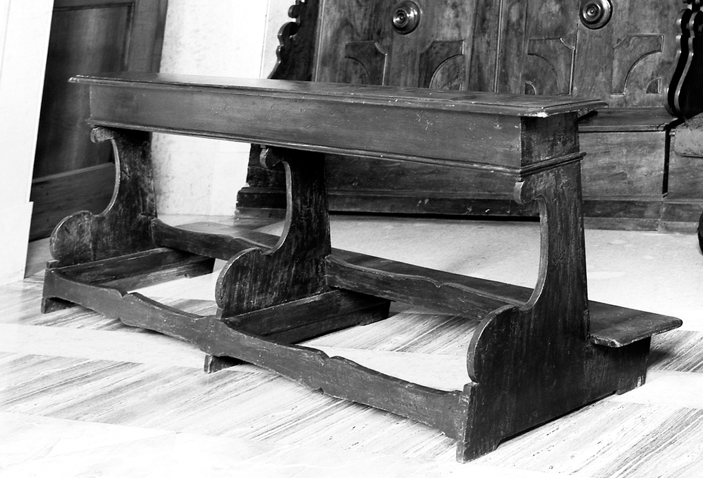 inginocchiatoio - manifattura emiliana (seconda metà sec. XIX)