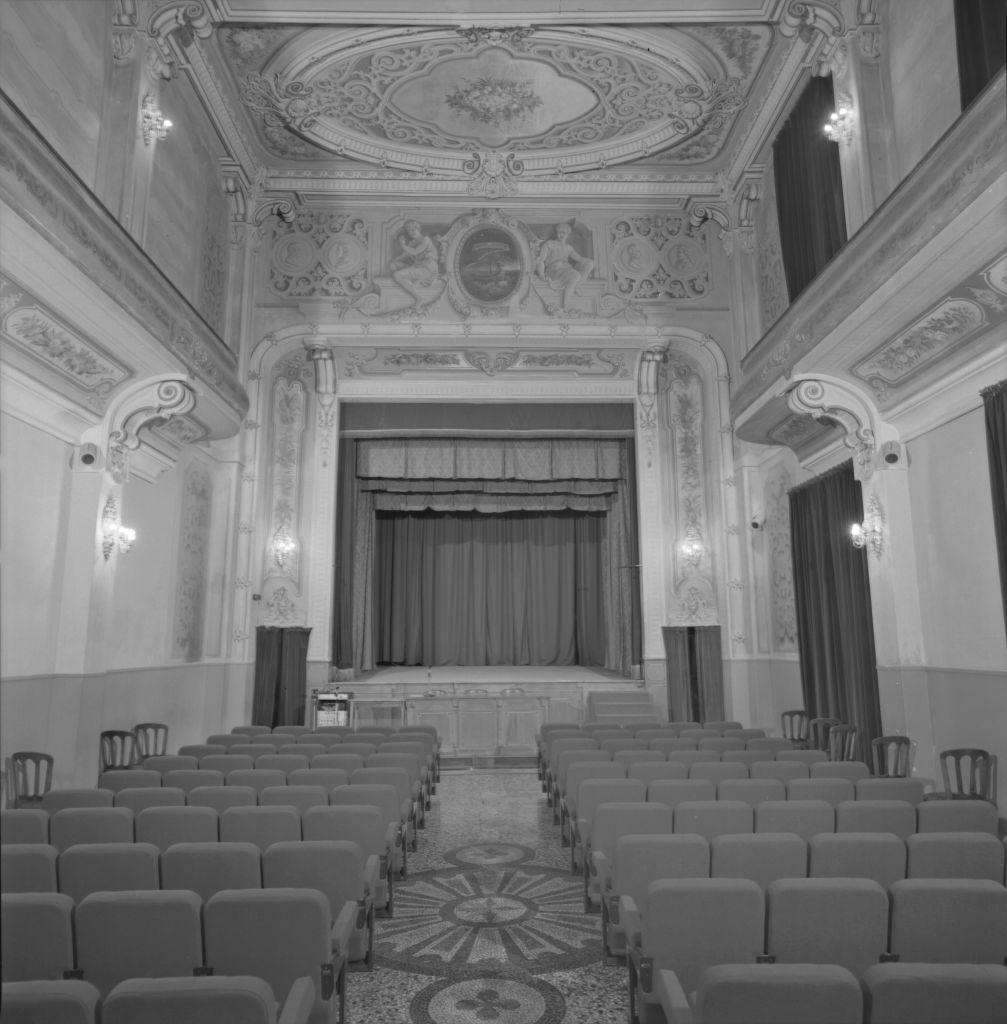 decorazione plastico-pittorica, complesso decorativo di Guardassoni Alessandro, Minelli Guglielmo (sec. XIX)