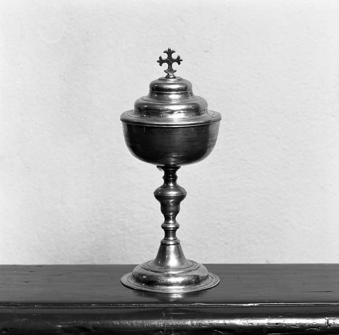 pisside - bottega emiliano-romagnola (seconda metà sec. XIX)