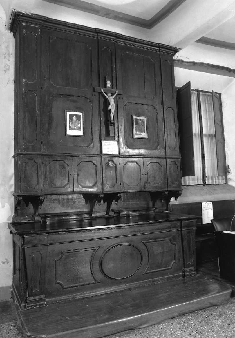 armadio da sacrestia - manifattura bolognese (seconda metà sec. XVIII)