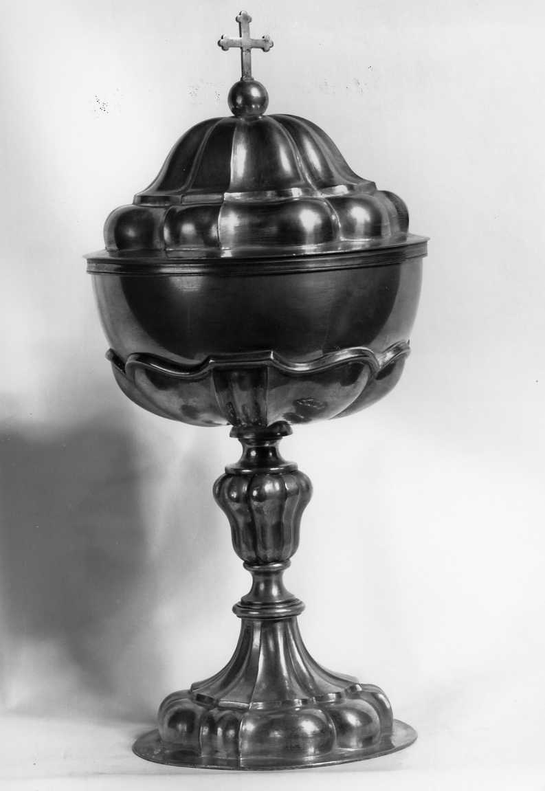 pisside - manifattura bolognese (?) (prima metà sec. XVIII)